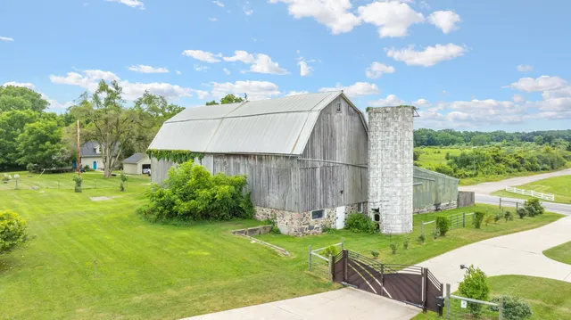 $2,499,999 | 2760 North Territorial Road West, Ann Arbor, MI 48105