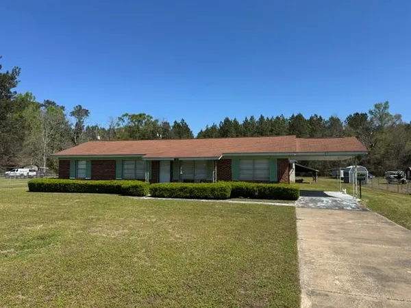 $129,500 | 13935 Cottonwood Road, Cottonwood, AL 36320