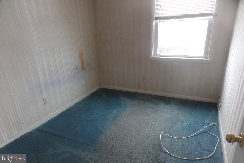 11738 Denman Road Philadelphia, PA 19154 - Photo 6 of 12 Gallery Image 6