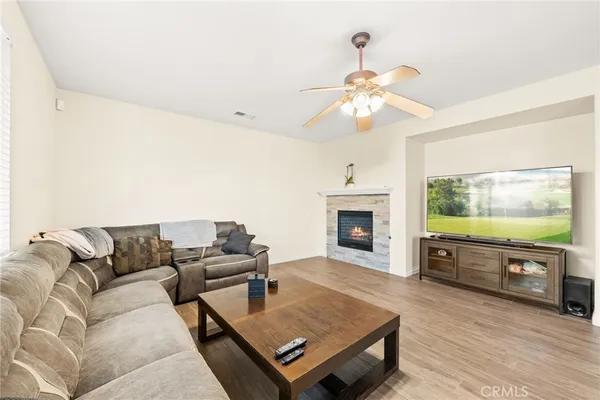 $799,900 | 33926 Channel Street, Temecula, CA 92592