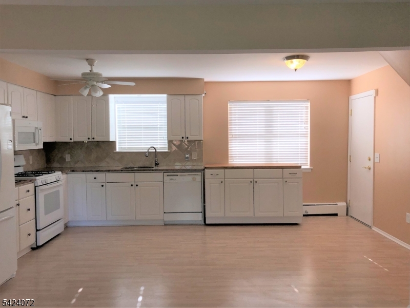 1165 Valley Road, Unit 1165 Wayne, NJ 07470 - Photo 4 of 18