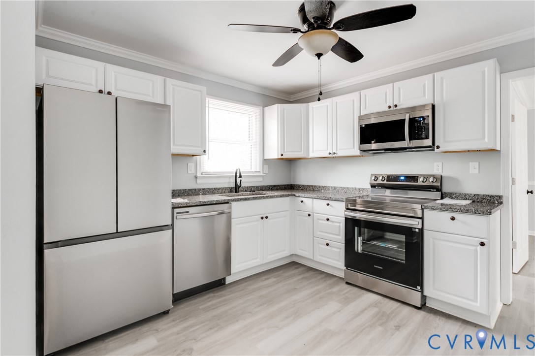 5221 Ecoff Avenue Chester, VA 23831 - Photo 13 of 40