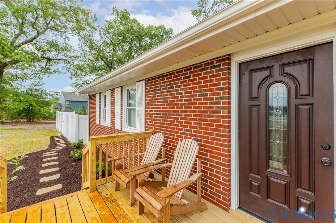 5221 Ecoff Avenue Chester, VA 23831 - Photo 3 of 40