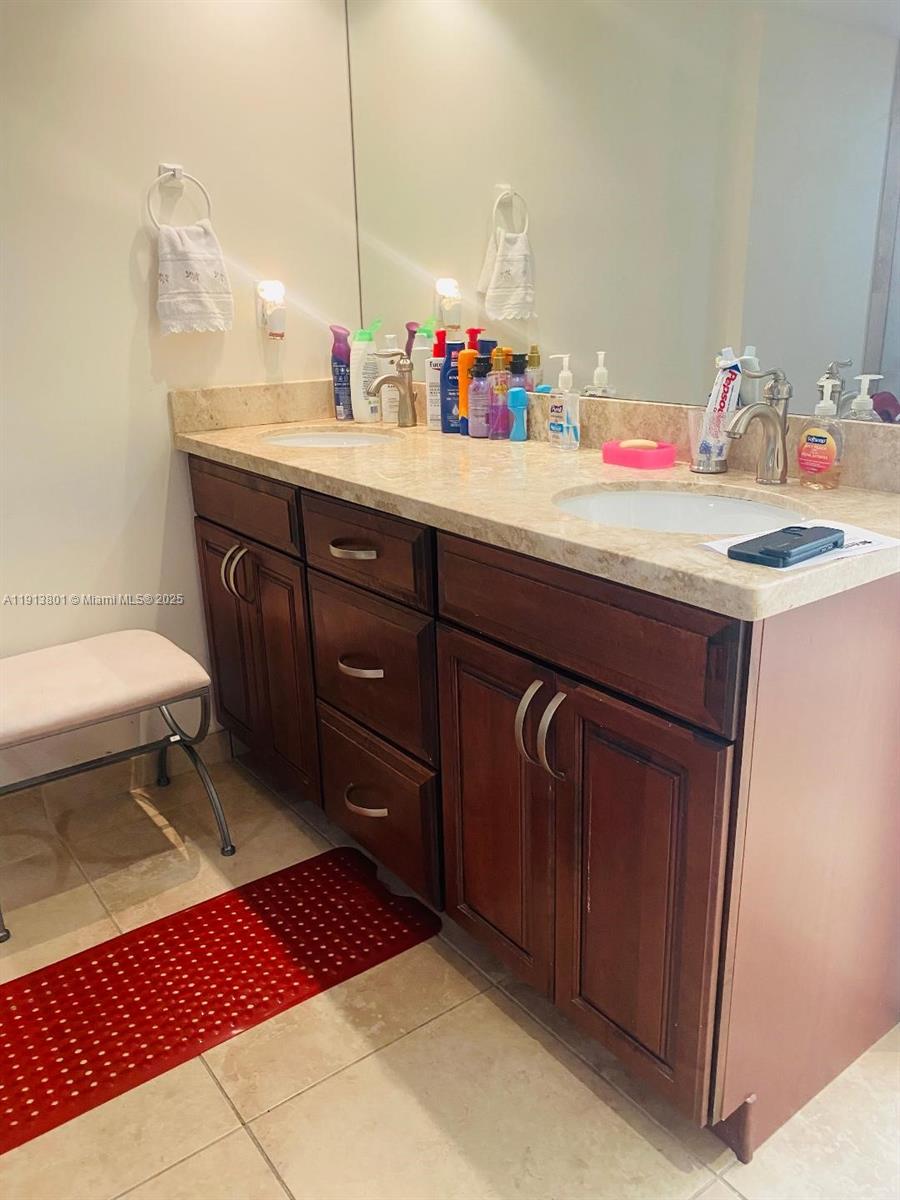 575 Crandon Boulevard, Unit 406 Key Biscayne, FL 33149 - Photo 14 of 17