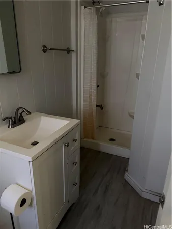 $1,300 | 1540 Pensacola Street, Honolulu, HI 96822