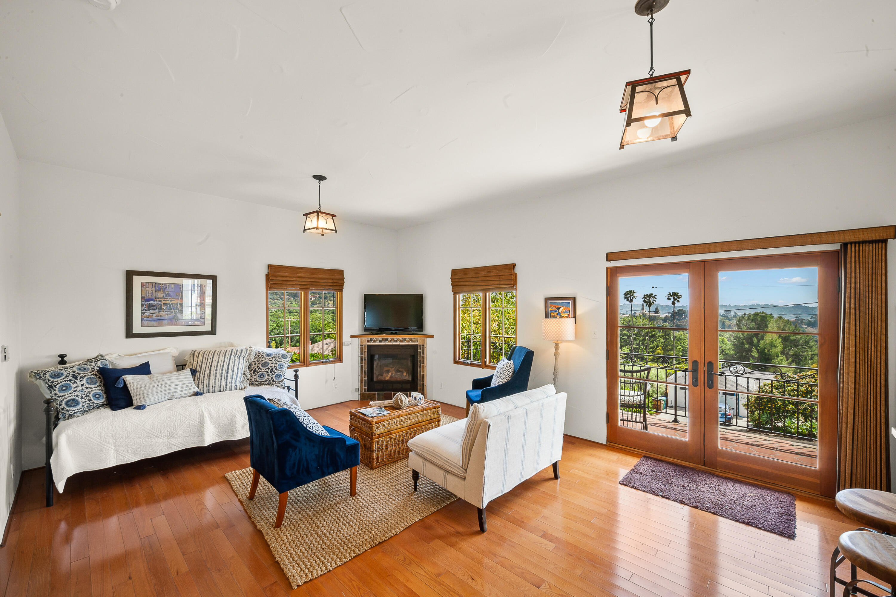 870 Windsor Way Santa Barbara, CA 93105 - Photo 14 of 59 a living room with furniture and a large window