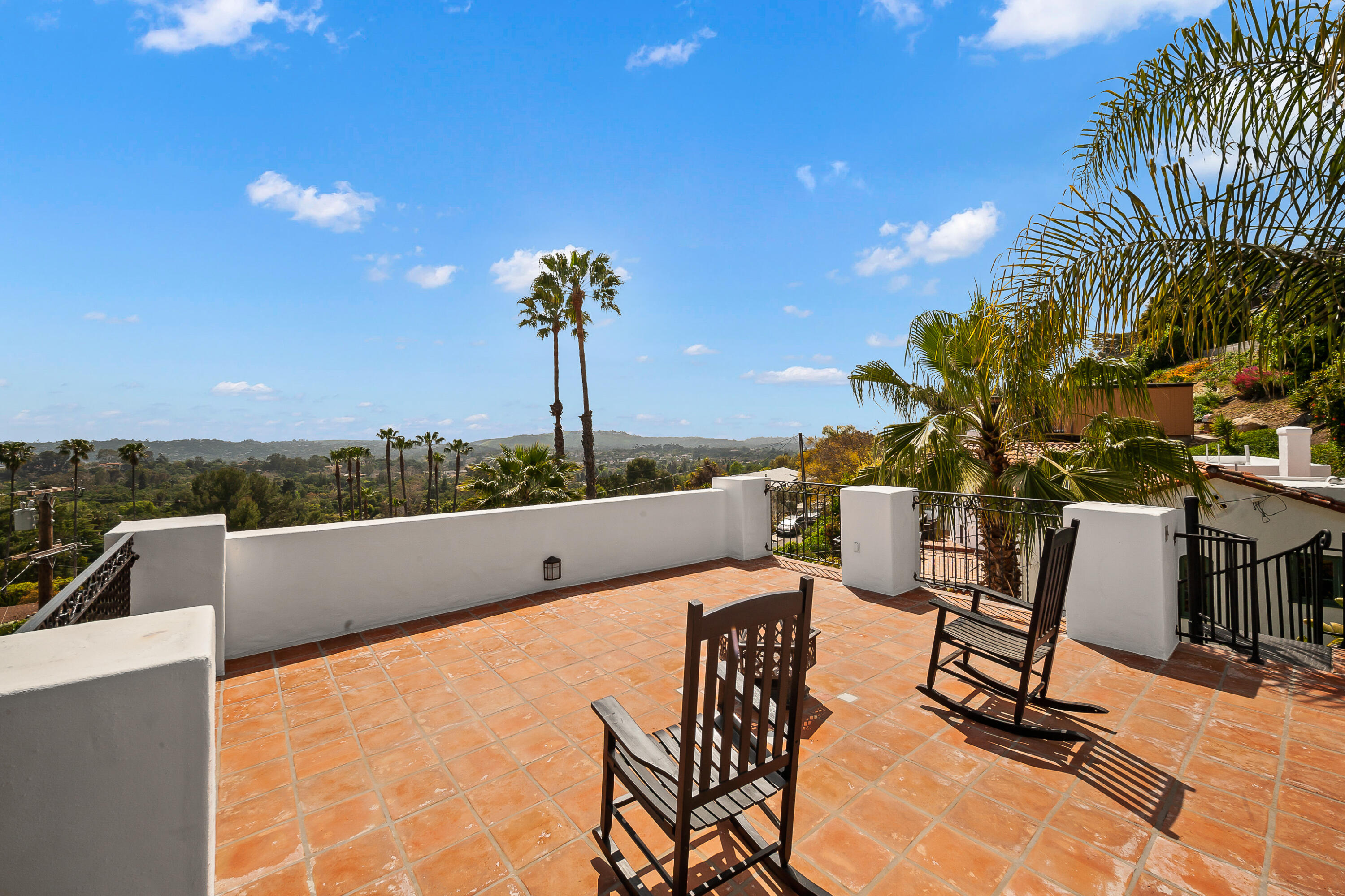 870 Windsor Way Santa Barbara, CA 93105 - Photo 20 of 59 872 Windsor Way_HDR_LA360VR-15