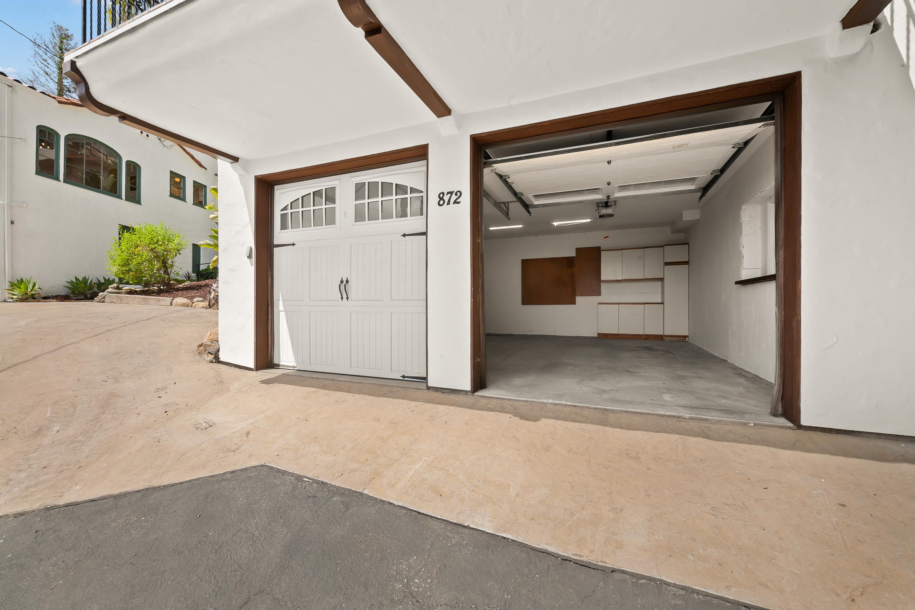 870 Windsor Way Santa Barbara, CA 93105 - Photo 52 of 59 front view of a house with an empty space