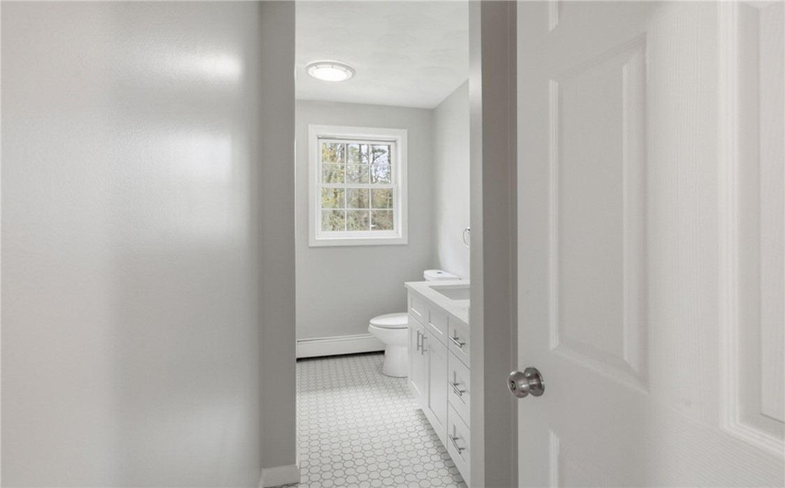 52 Mockingbird Drive Exeter, RI 02822 - Photo 12 of 35 Gallery Image 12
