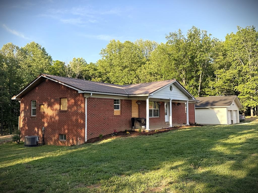 1348 Union Hill Road Red Boiling Springs, TN 37150 - Photo 2 of 52