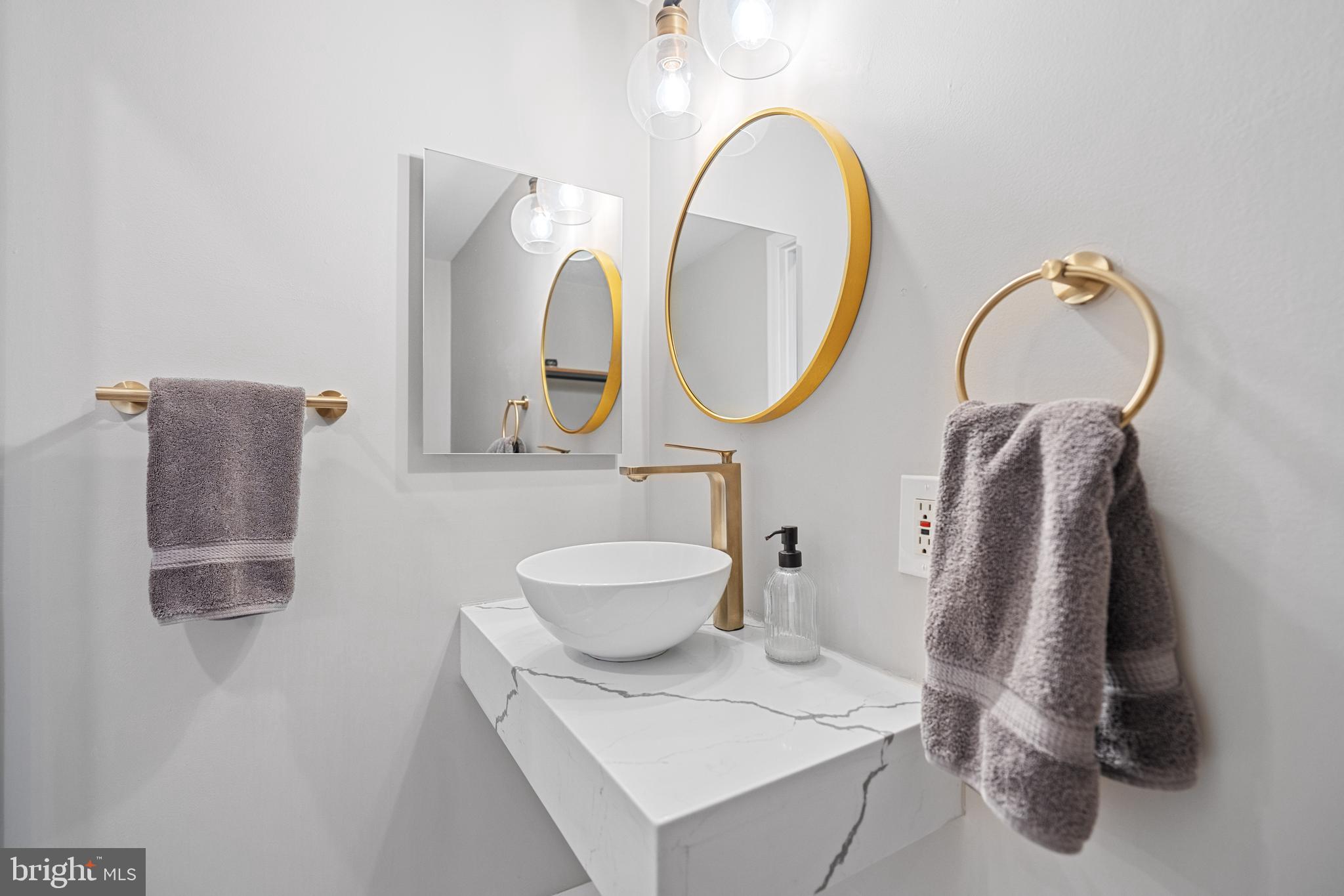 30 T Street Northeast, Unit 2 Washington, DC 20002 - Photo 9 of 34 Powder room