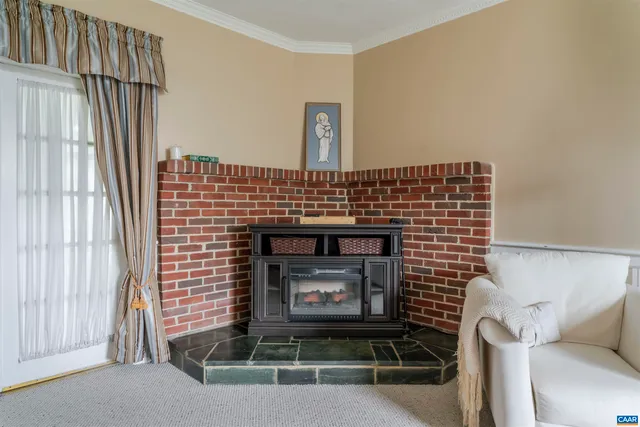 a view of a workspace with furniture