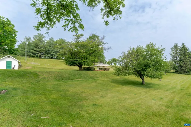 $1,195,000 | 610 New Hope Road, Staunton, VA 24401