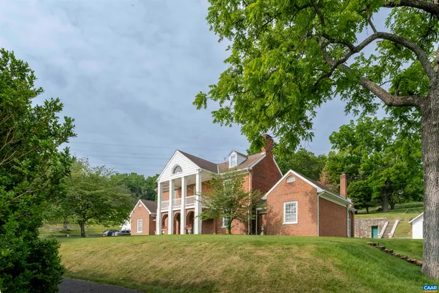 $1,195,000 | 610 New Hope Road, Staunton, VA 24401