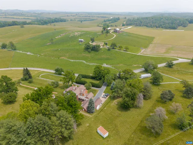 $1,195,000 | 610 New Hope Road, Staunton, VA 24401