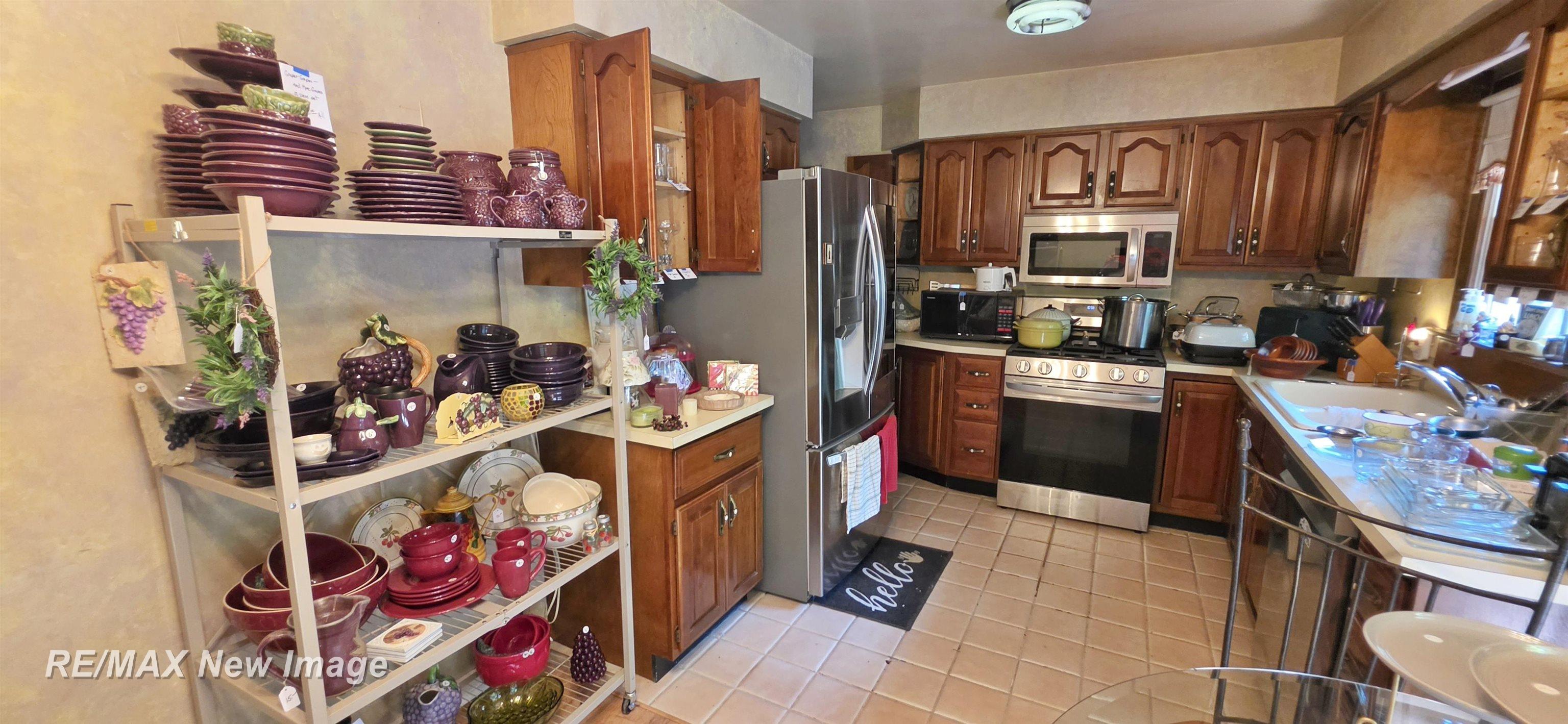 4445 Eastport Drive Bridgeport, MI 48722 - Photo 9 of 24