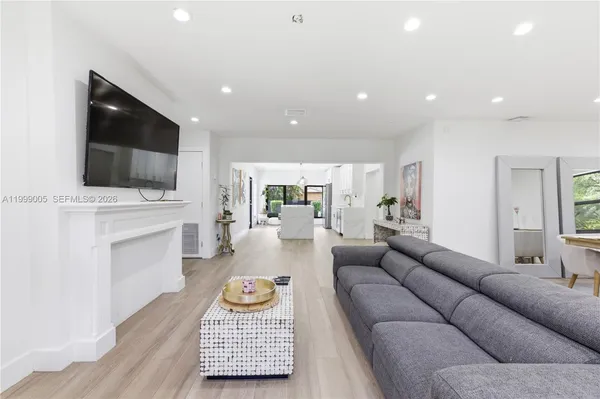 $9,800 | 86 Northeast 110th Street, Miami Shores, FL 33161