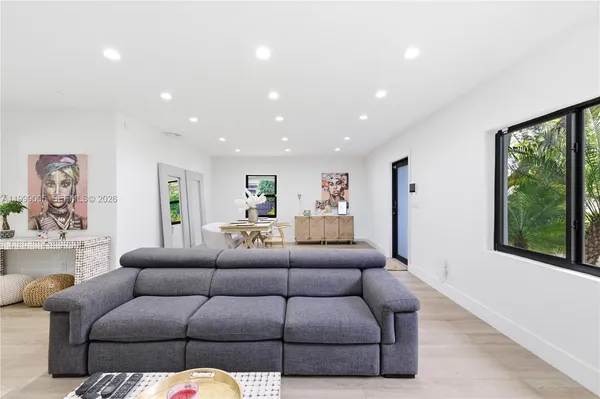 $9,800 | 86 Northeast 110th Street, Miami Shores, FL 33161