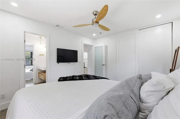 $9,800 | 86 Northeast 110th Street, Miami Shores, FL 33161
