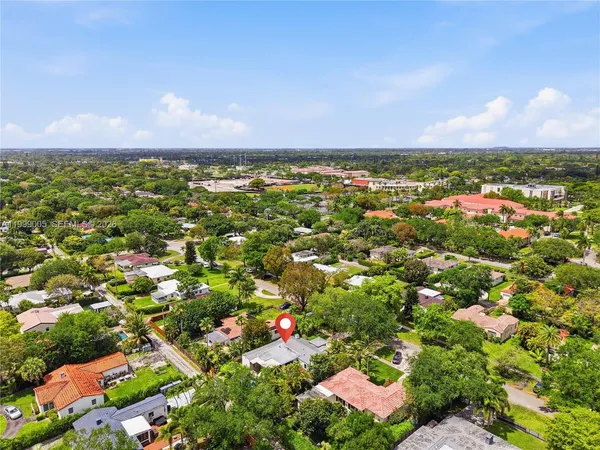 $9,800 | 86 Northeast 110th Street, Miami Shores, FL 33161