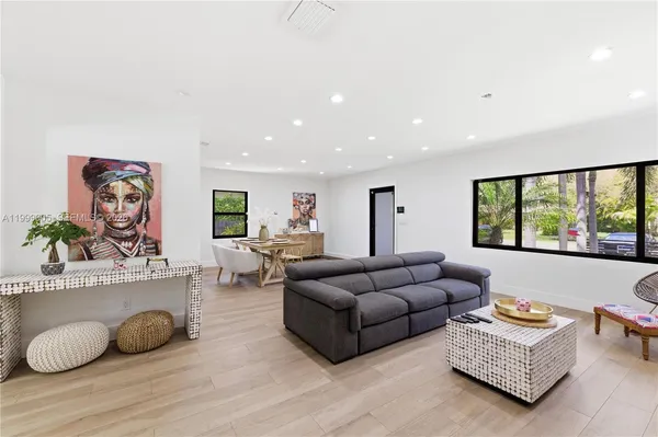 $9,800 | 86 Northeast 110th Street, Miami Shores, FL 33161