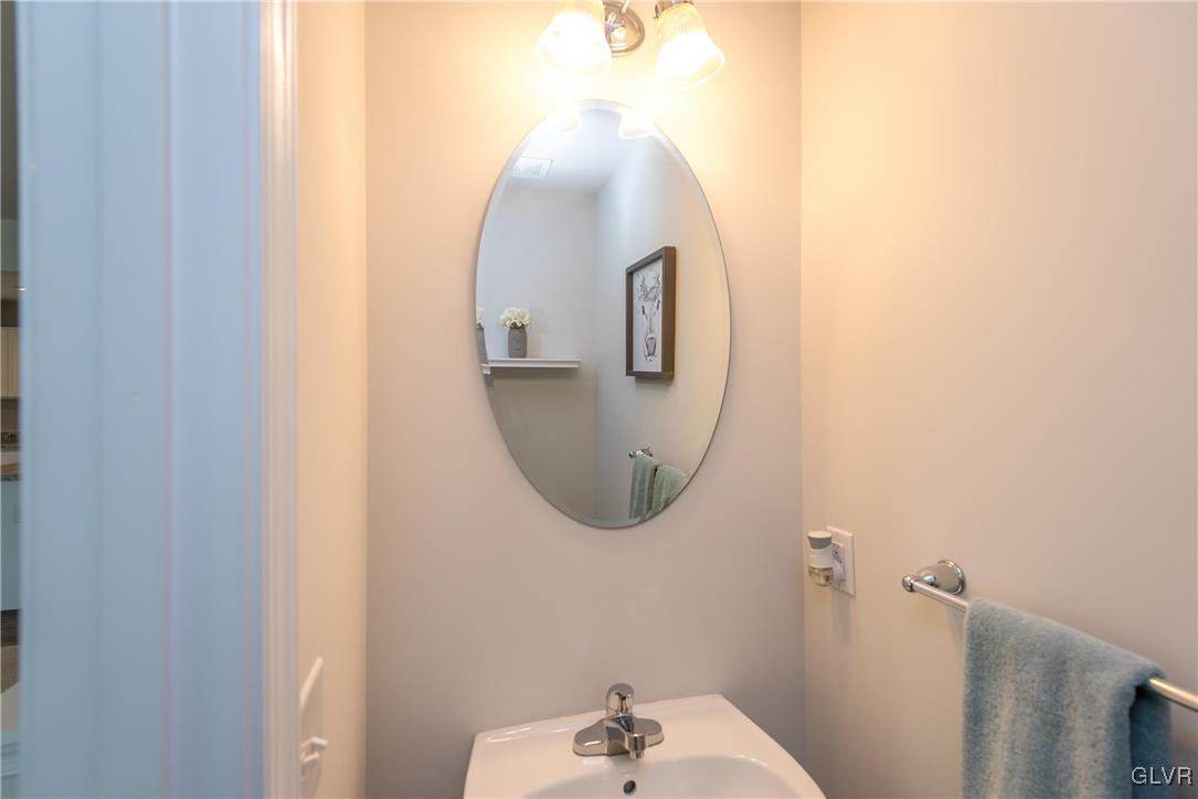 2124 Alex Road Easton, PA 18040 - Photo 10 of 18 Gallery Image 10