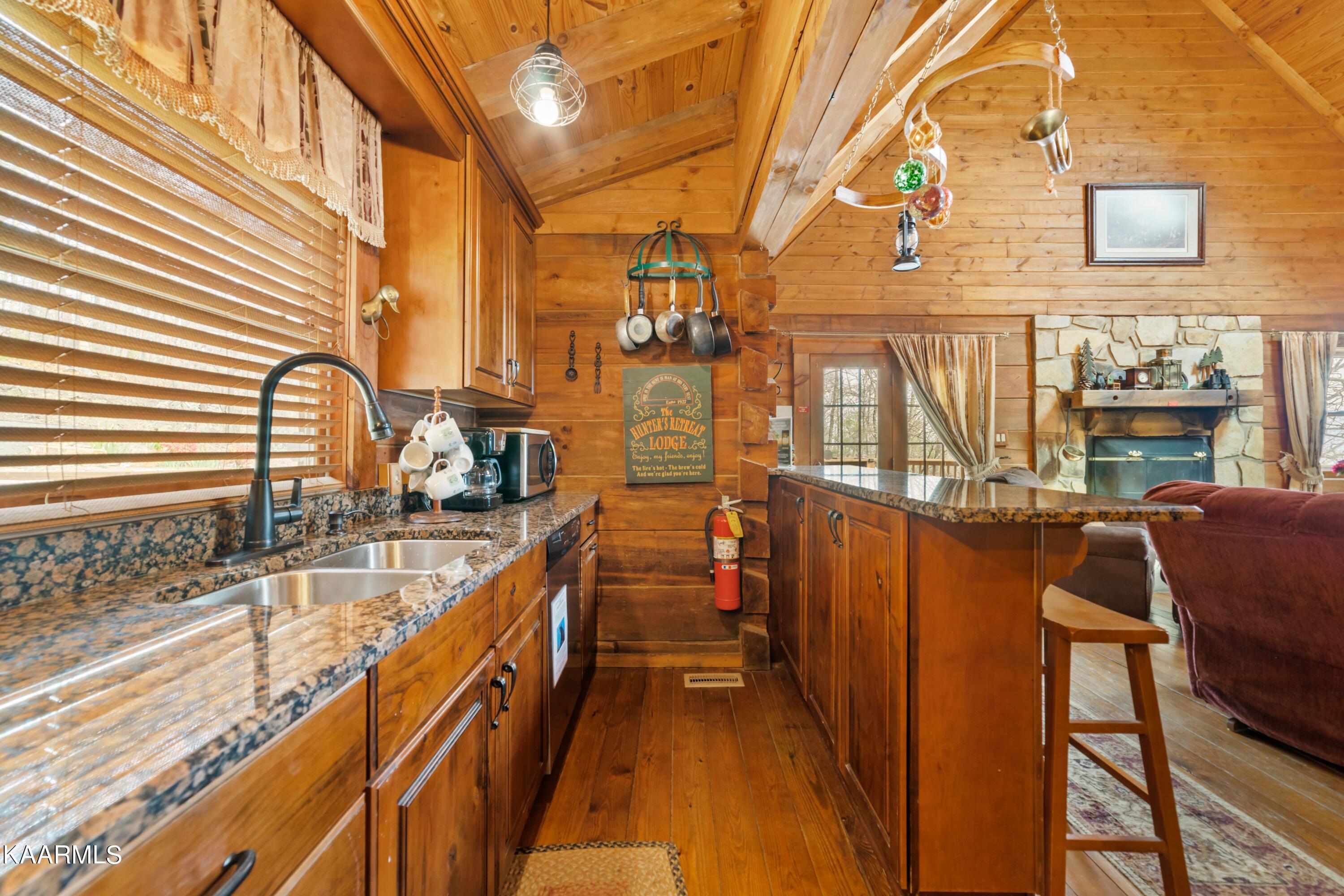2746 East End Road Pigeon Forge, TN 37876 - Photo 13 of 48 KIT2