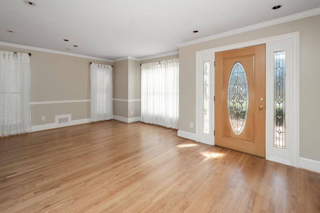 105 Oak Ridge Drive Sharpsburg, GA 30277 - Photo 3 of 56