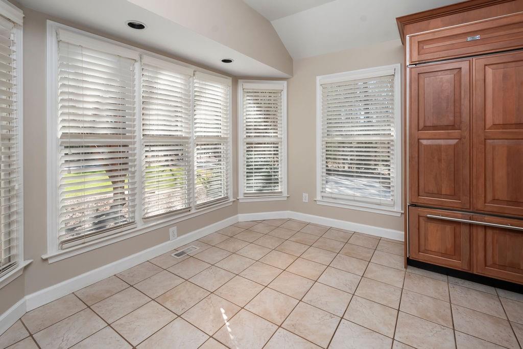 105 Oak Ridge Drive Sharpsburg, GA 30277 - Photo 9 of 56