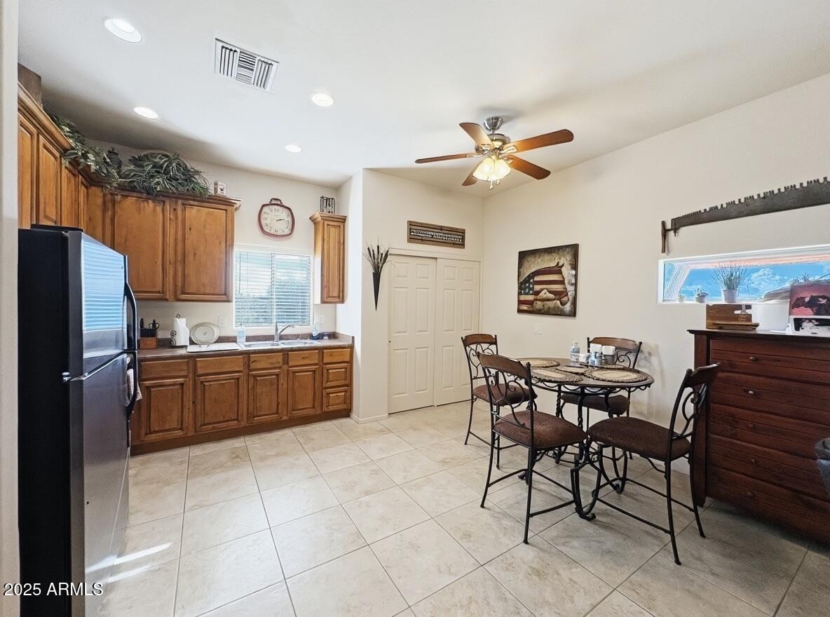 1033 East Irvine Road, Unit B Phoenix, AZ 85086 - Photo 10 of 19 Photo #10