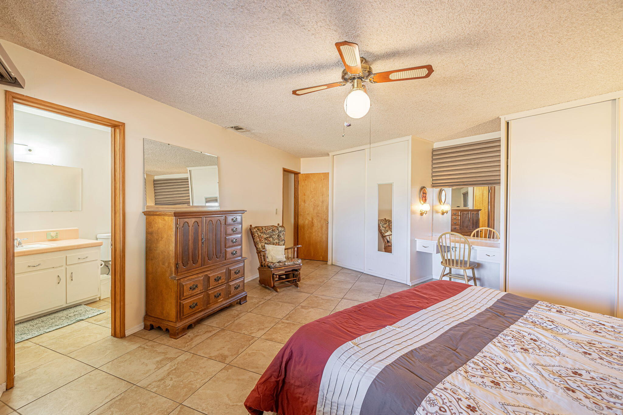 14437 Ricaree Road Apple Valley, CA 92307 - Photo 24 of 41 16-web-or-mls-AVOH--17