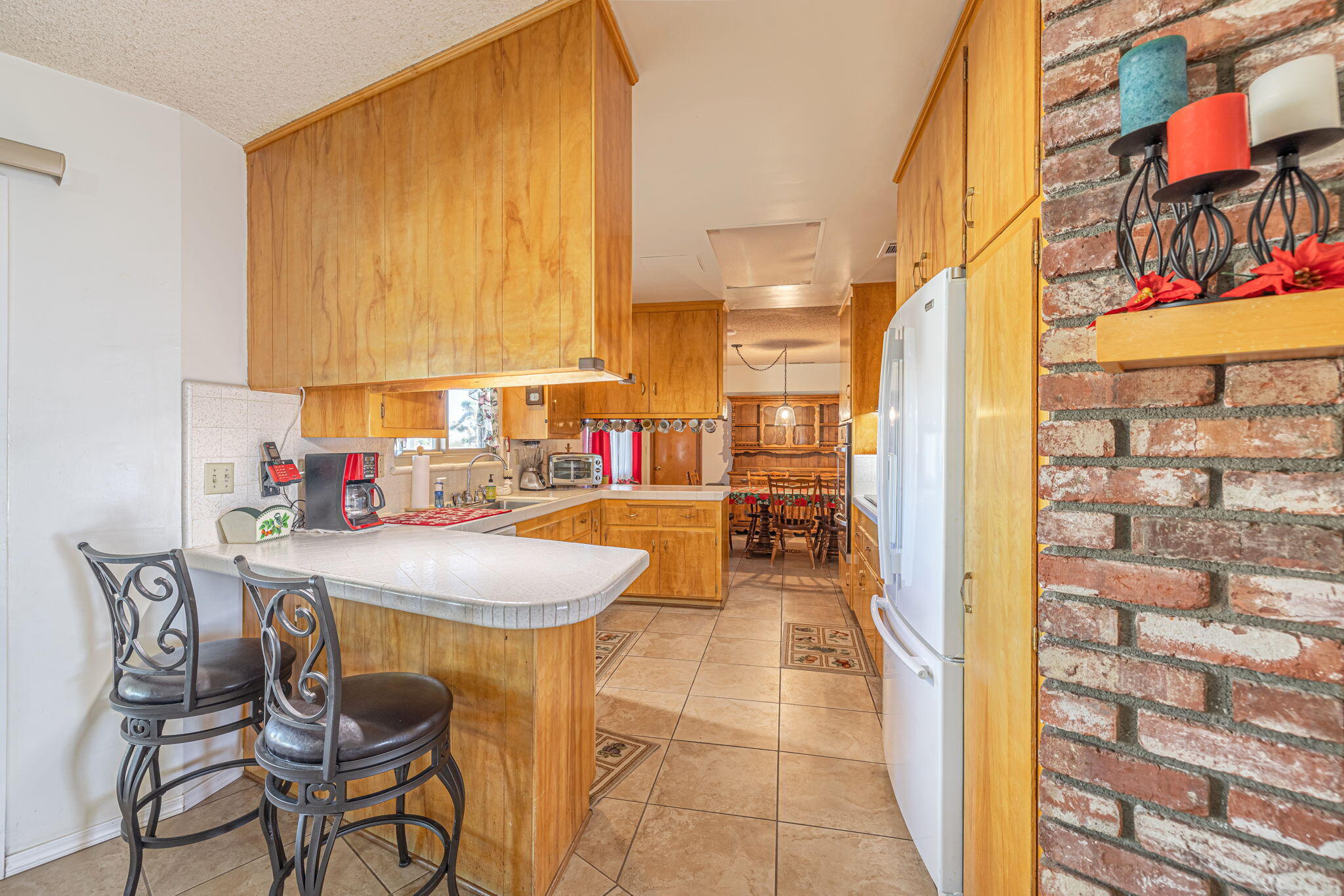 14437 Ricaree Road Apple Valley, CA 92307 - Photo 7 of 41 29-web-or-mls-AVOH--30