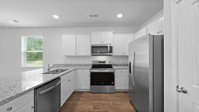 $381,705 | 504 Still Hts Lane, Summerville, SC 29486