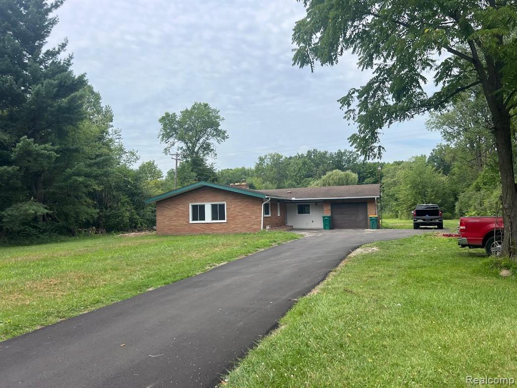 12000 Inkster Road Romulus, MI 48174 - Photo 1 of 22