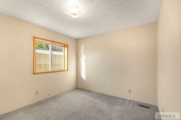 $90,000 | 2143 North Whispering Pnes Drive, Idaho Falls, ID 83401