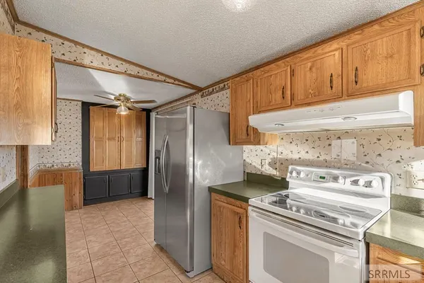 $90,000 | 2143 North Whispering Pnes Drive, Idaho Falls, ID 83401