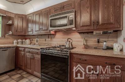 21 Highview Road East Brunswick, NJ 08816 - Photo 10 of 16 Gallery Image 10