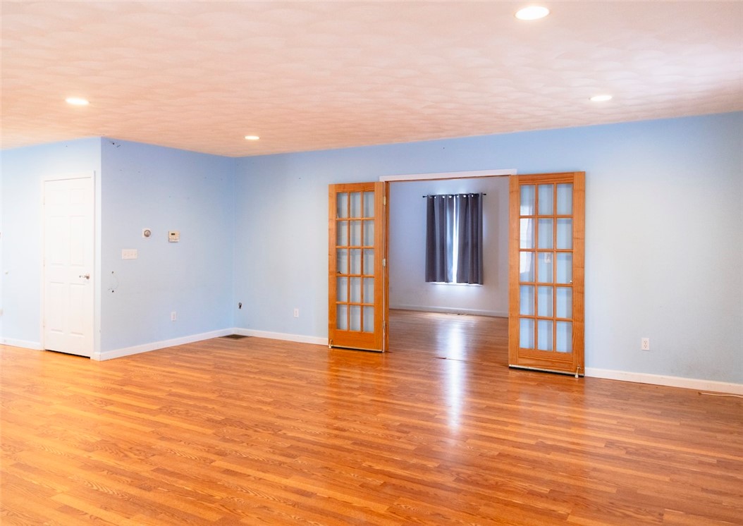 192 Midget Avenue Warwick, RI 02886 - Photo 15 of 17