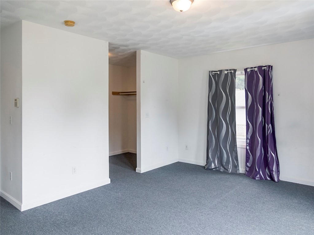 192 Midget Avenue Warwick, RI 02886 - Photo 7 of 17