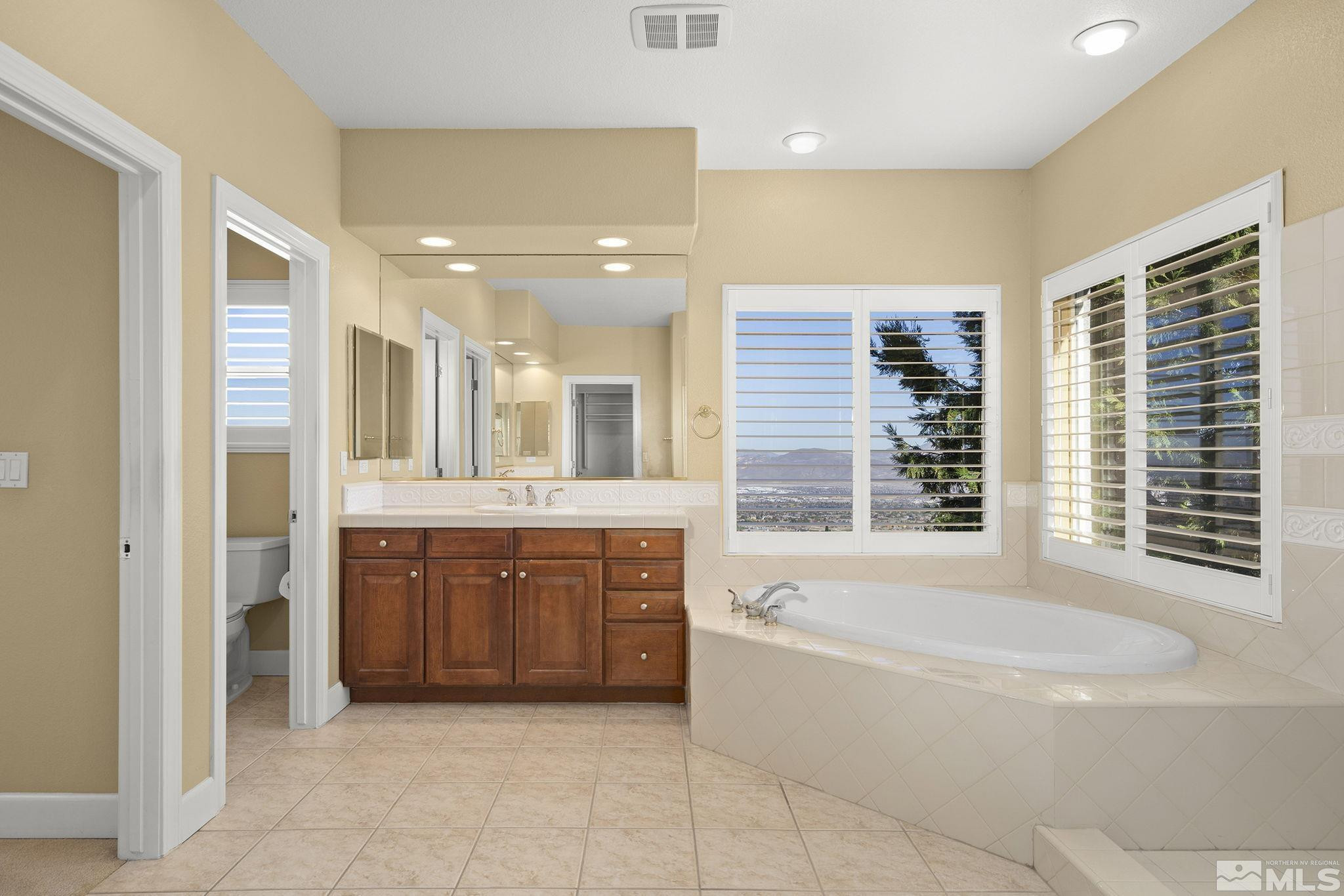 6020 Cour Saint Michelle Reno, NV 89511 - Photo 13 of 38 Photo 13