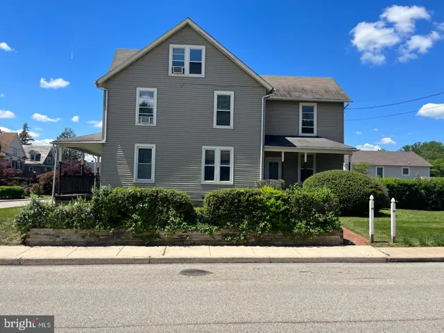 $1,900 | 337 Lindenwold Avenue, Ambler, PA 19002