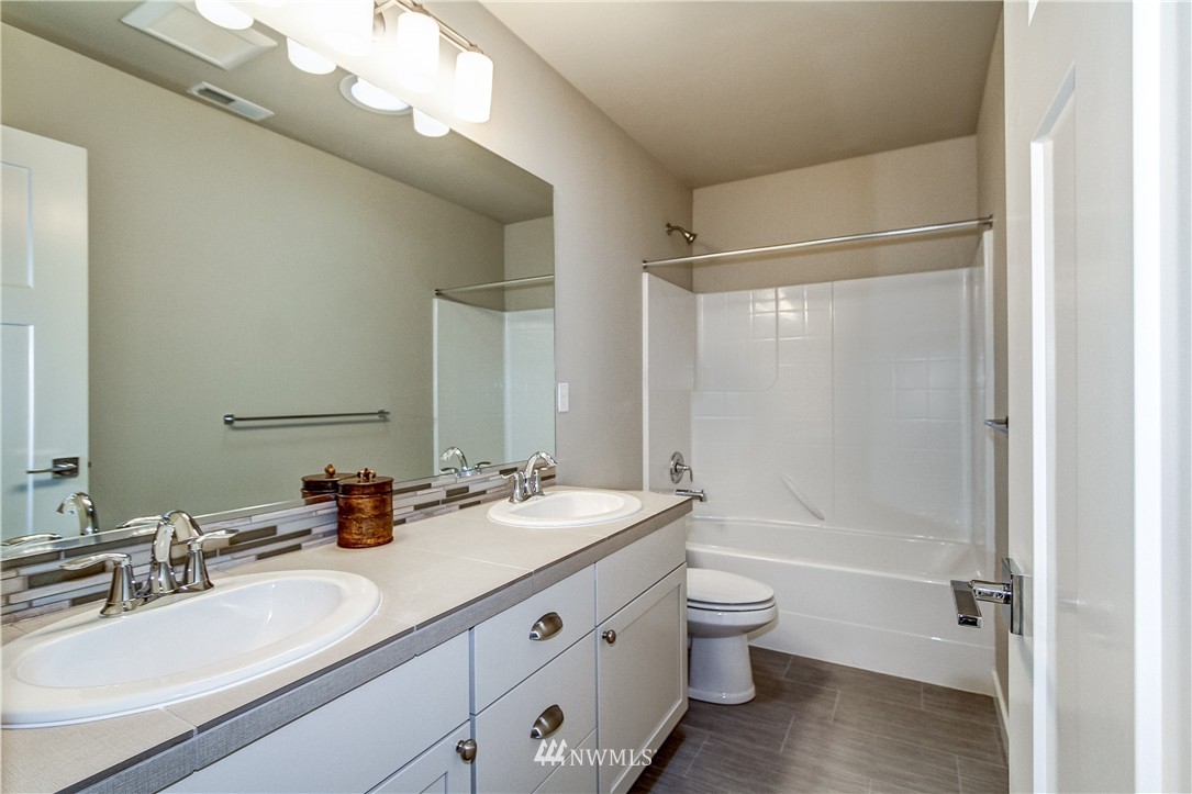 32 213th Street Southwest Bothell, WA 98021 - Photo 19 of 25