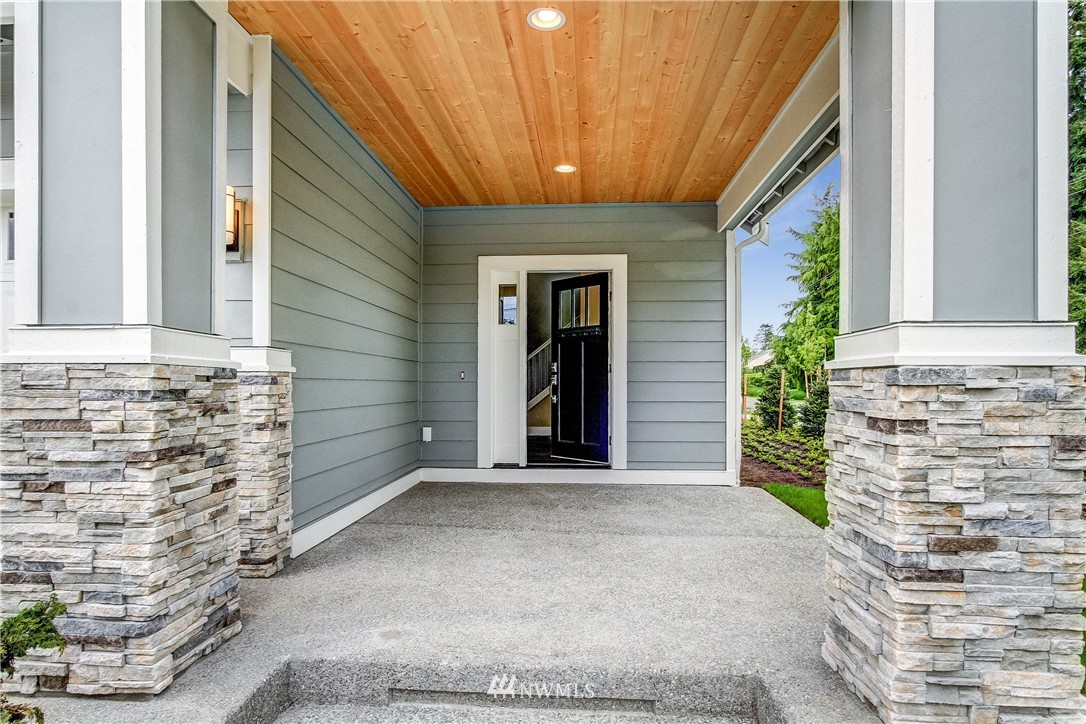 32 213th Street Southwest Bothell, WA 98021 - Photo 3 of 25