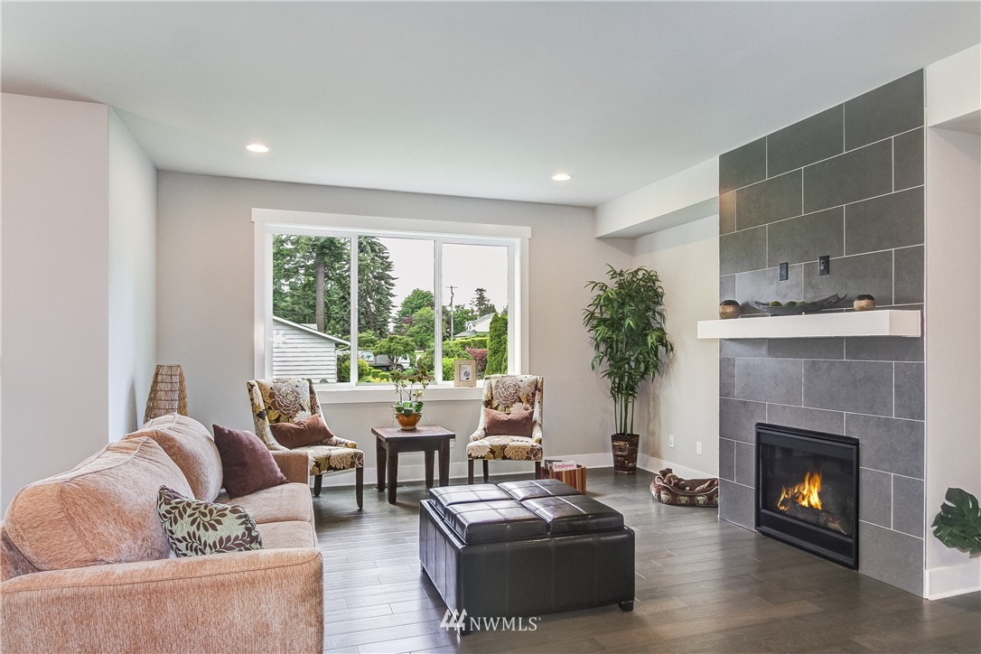 32 213th Street Southwest Bothell, WA 98021 - Photo 7 of 25