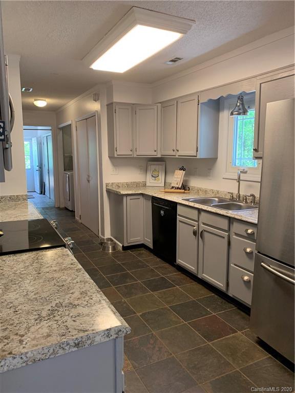1809 Mullis Road Monroe, NC 28112 - Photo 3 of 27