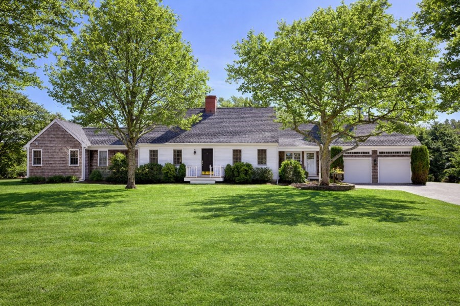 2 Bold Meadow Road Edgartown, MA 02539 - Photo 1 of 28