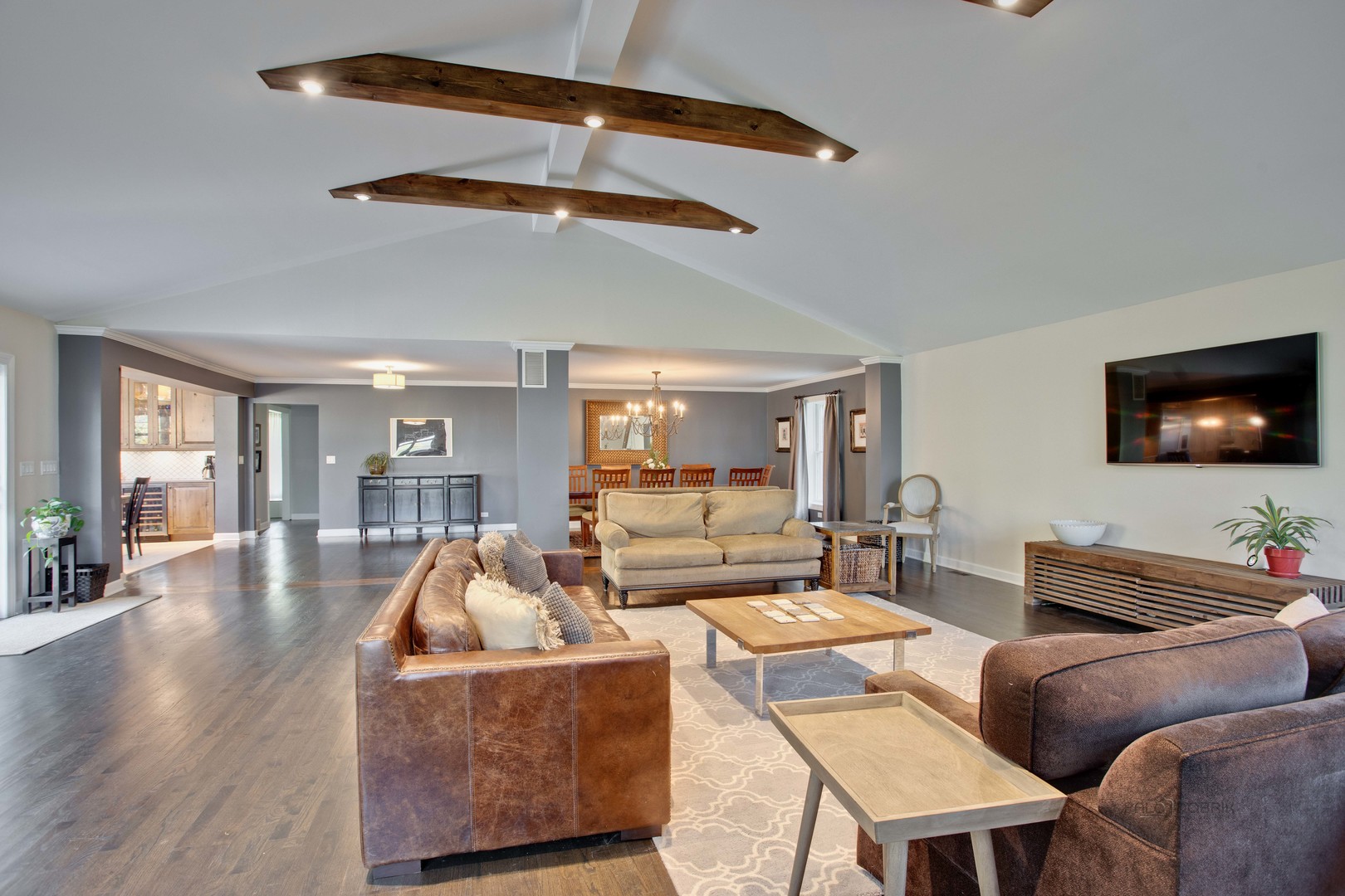 20890 West Exeter Road Kildeer, IL 60047 - Photo 23 of 62 a living room with furniture and a flat screen tv