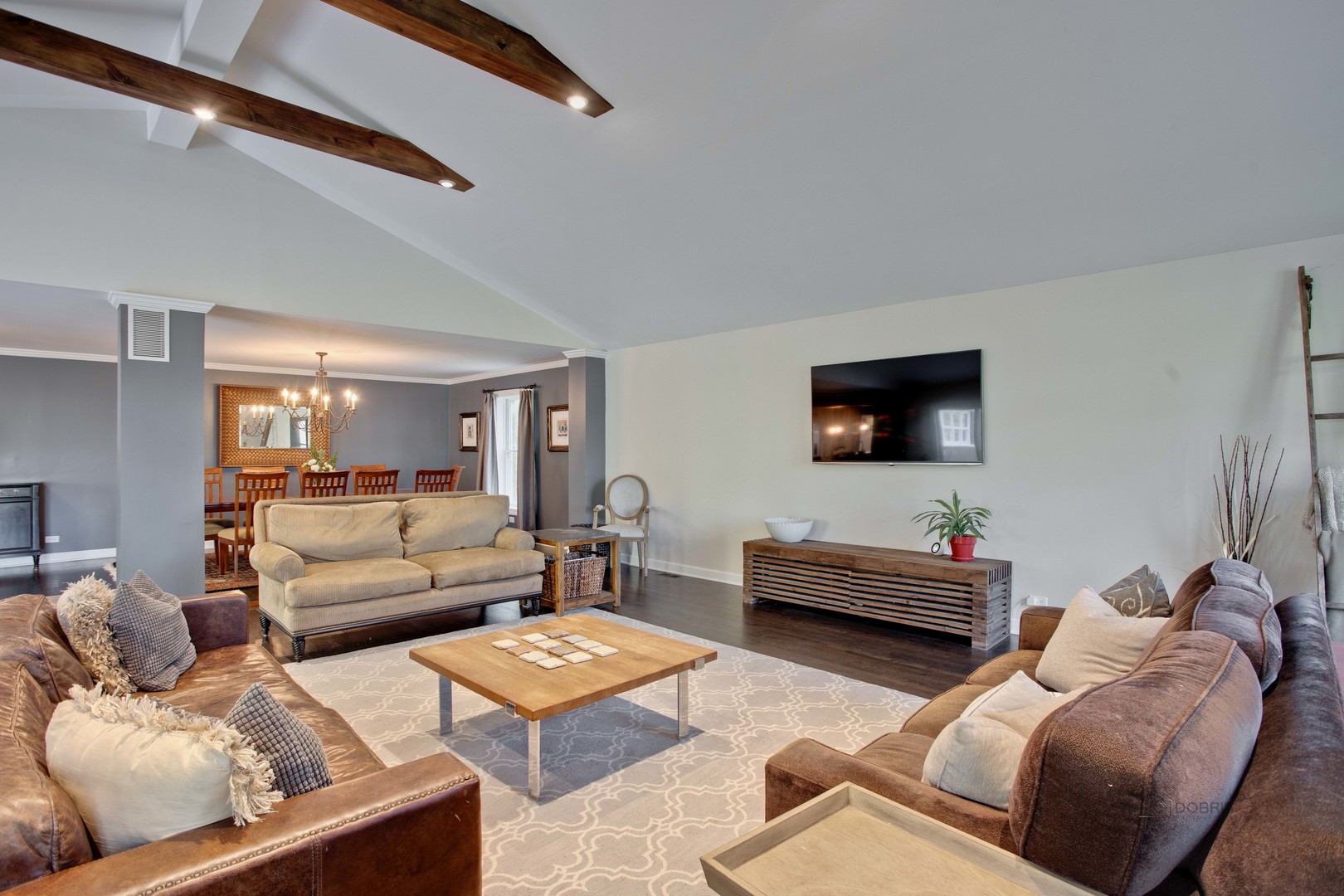 20890 West Exeter Road Kildeer, IL 60047 - Photo 24 of 62 a living room with furniture and a flat screen tv