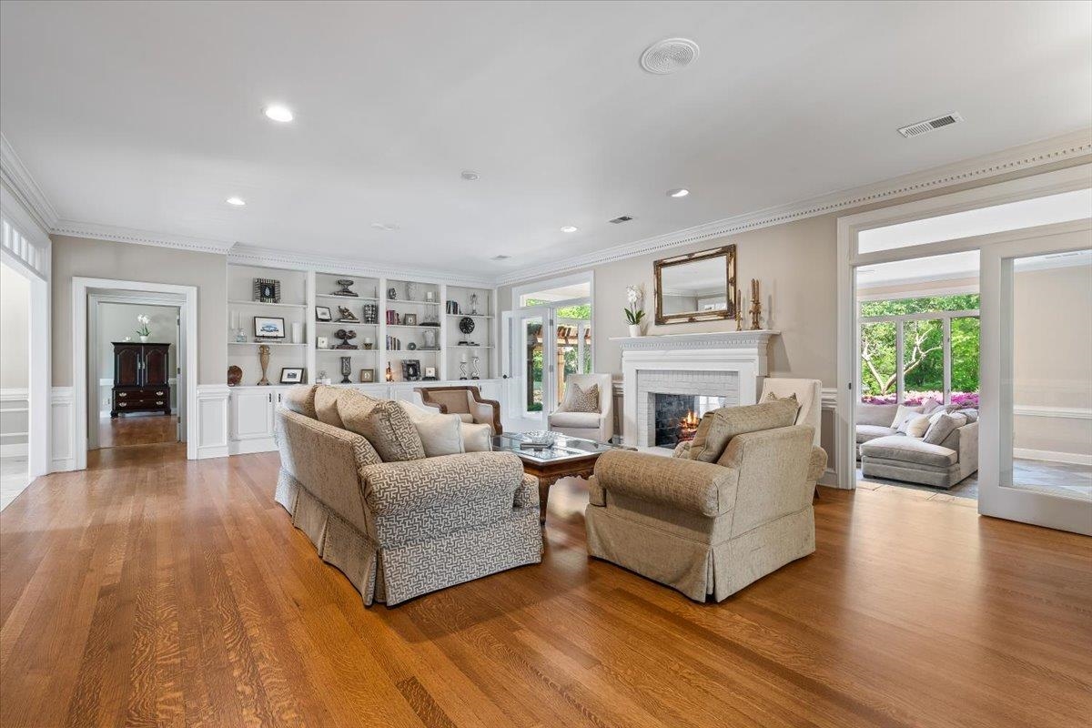 2470 Johnson Road Germantown, TN 38139 - Photo 13 of 40 Gallery Image 13