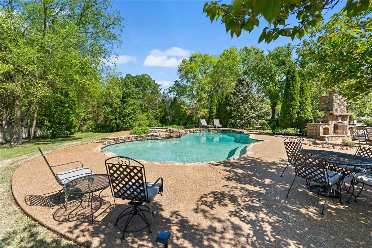 2470 Johnson Road Germantown, TN 38139 - Photo 32 of 40 Gallery Image 32